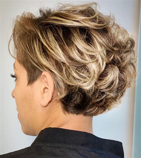 ladies short layered hairstyles|women's short layered haircut 2023.